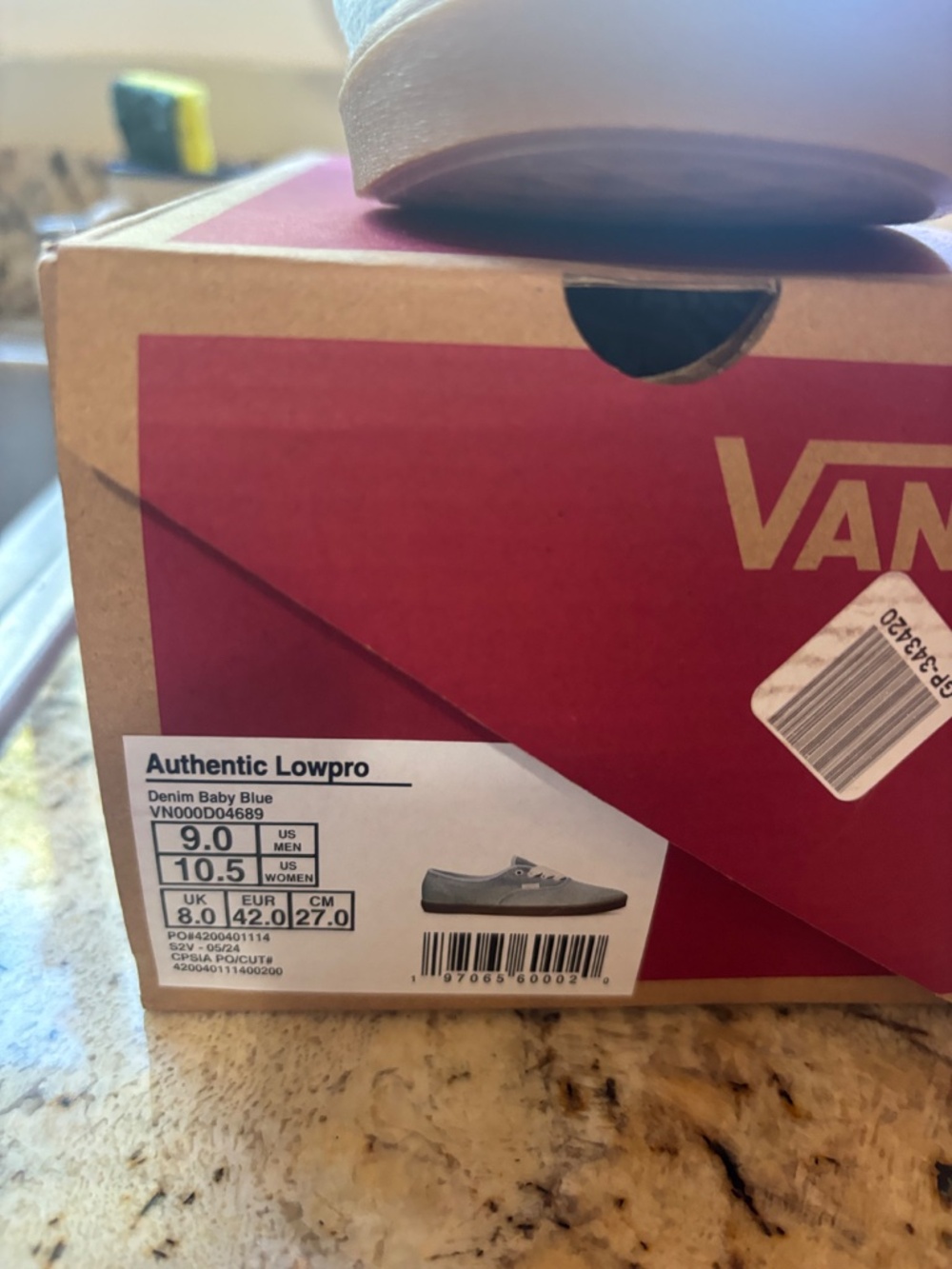 Vans - Picture 4 of 4